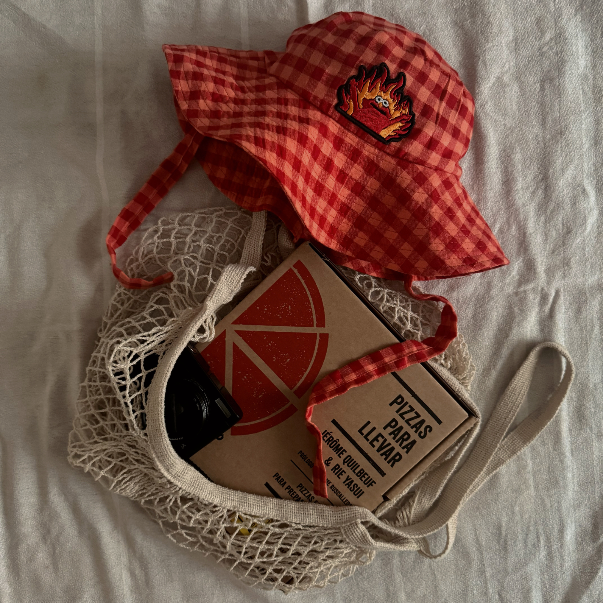 Bucket Elmo en llamas